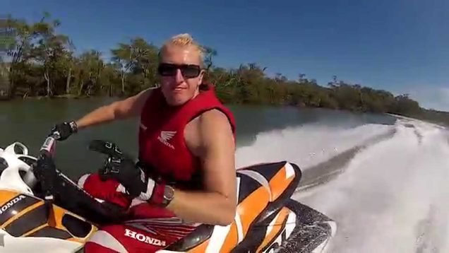 Jetski Racing near crash